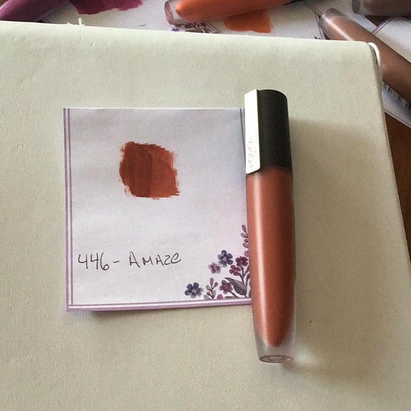 L’Oréal Signature Matt Lip Stain Qty 24 (8 colors) - Picture 8 of 11